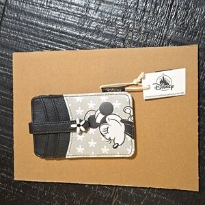 Disney's Minnie Mouse Card Wallet